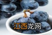 黄豆芽没炒熟会有毒吗 黄豆芽发黑了可以吃吗