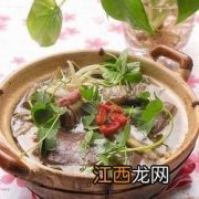 鸭血汤什么时候放鸭血最好