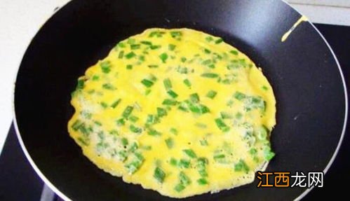 鸡蛋饼里面可以加什么