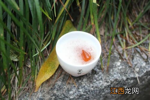 茶叶泡出来有泡沫怎么回事