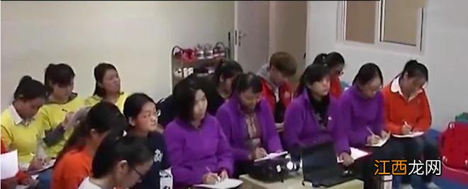 2002博士夫妻生神童女儿,学习能力超强,医生却暗示精神可能异常