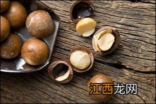 吃饭时什么坚果当菜