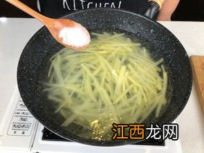 尖椒土豆丝怎么炒不糊