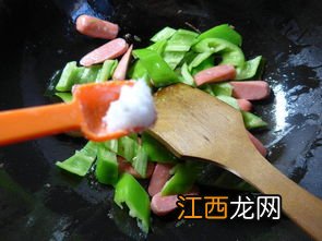 尖椒马肠怎么炒