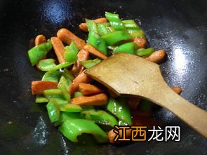 尖椒马肠怎么炒