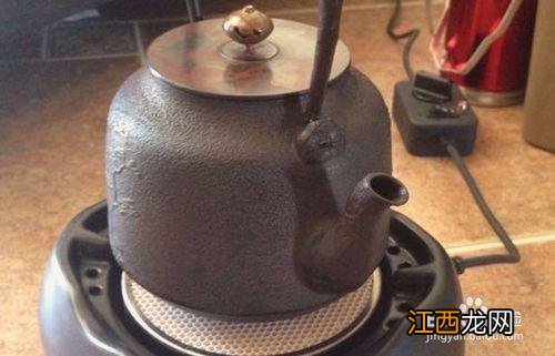 铁壶有锈斑怎么处理