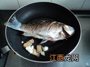 鲫鱼做红烧鱼怎么做好吃又简单的做法