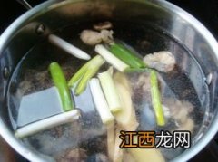 乌鸡炖甲鱼炖多久