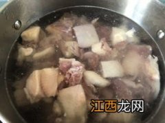 煮鸭子用什么好