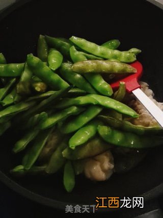 鸡翅根炖豆角多久熟