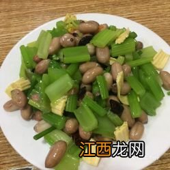 花生芹菜怎么炒好吃