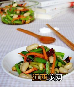 花生芹菜怎么炒好吃