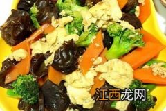 胡萝卜木耳鸡蛋怎么炒好吃又营养