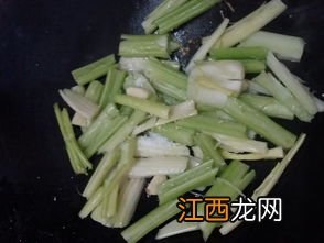 西芹炒多久熟