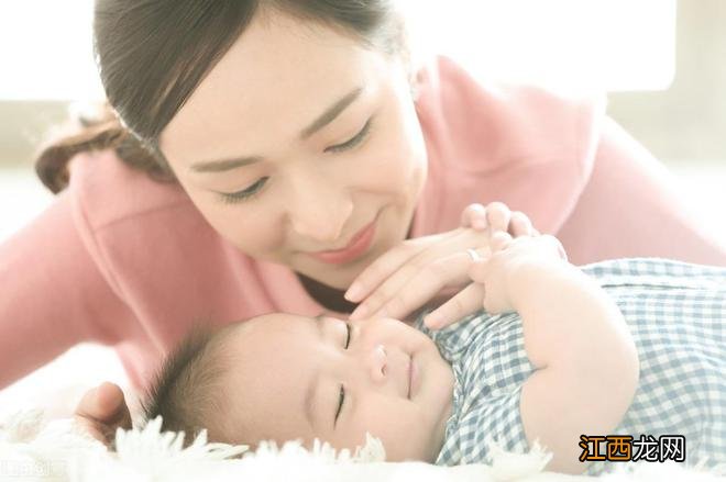 端午节生娃不吉利?糊涂爷爷蛮横拦在产房前,医生:别耽误功夫