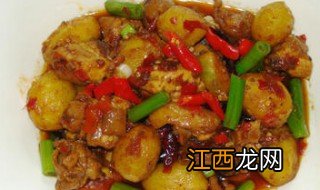 如何制作麻辣土豆炒青椒 麻辣土豆炒青椒的做法