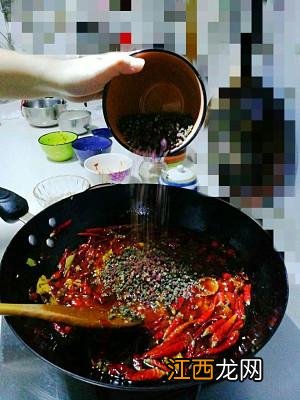 重庆火锅底料熬多久