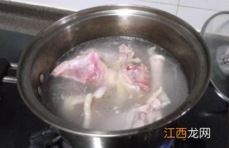 用什么药材煲鸡汤好