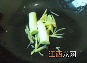 鲫鱼汤煮多久最营养