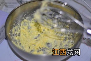 杏仁打粉什么颜色