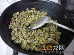 炒芹菜麦饭怎么做