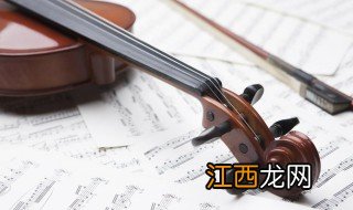 看上她歌词 看上他歌词