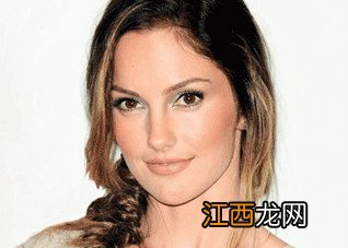 有气质的海边流行发型该如何打造