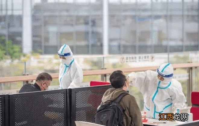 国家卫健委：不得随意裁撤核酸检测点，保持现有核酸采样点布局规模不变