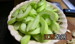 鱼丸炒白瓜做法步骤 怎样做鱼丸炒白瓜