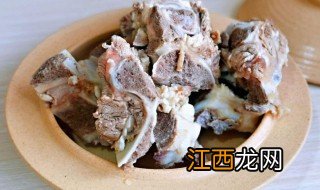 牛骨去腥的方法 牛骨汤怎样去除腥臭味