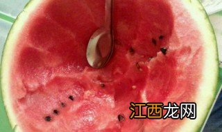 西瓜草莓果冻怎么做 西瓜草莓果冻做法