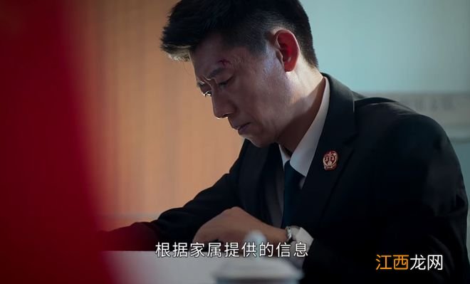 播2集，热度爆了！罗晋《庭外》一出手，就是国产悬疑剧“王炸”