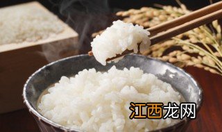 黄金咖喱蛋炒饭怎么做 黄金咖喱蛋炒饭的制作方法