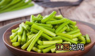 蒜苗豆腐的做法和配方 蒜苗豆腐的烹饪方法