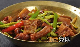 腊鸭脚香干煲怎么做好吃 腊鸭脚香干煲需要哪些材料