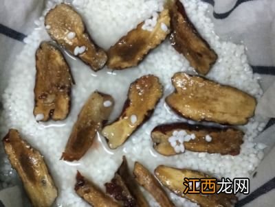 用电饭煲蒸江米粽要多久