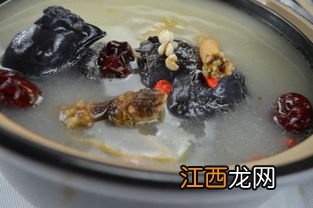 黑豆煲鸡放什么好处