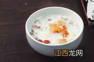 桃胶 雪莲子 银耳一起炖多久