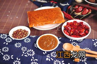 吃火锅什么时候放底料