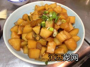 炒土豆需要什么油