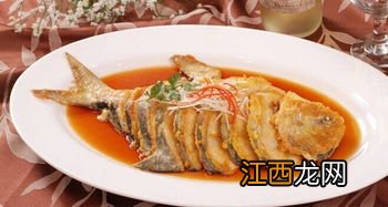 鱼炸完再炖怎么做好吃