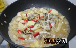 鱼头炖芋头怎么煮好吃吗