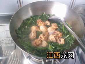 波菜炖什么好吃