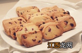 做蔓越莓饼干用什么垫