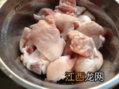 猪蹄出锅刷什么