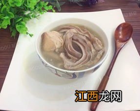 猪肚煲鸡汤放什么胡椒