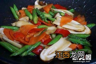 松茸跟什么一起炒菜