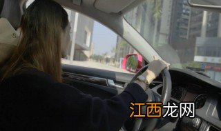 小贺车上路怎么开车 小贺车上路怎么开