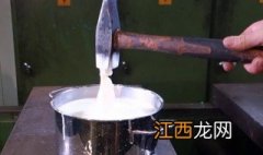 非牛顿流体怎么用面粉做 非牛顿流体制作方法用面粉