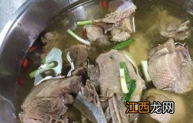 鹅肉汤怎么做 喝鹅肉汤的好处与坏处